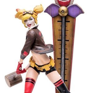 Limited Edition DC Bombshells Harley Quinn (Version 2) Deluxe Statue 13.5"
